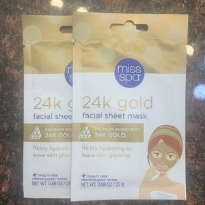 Target gold face mask sheet